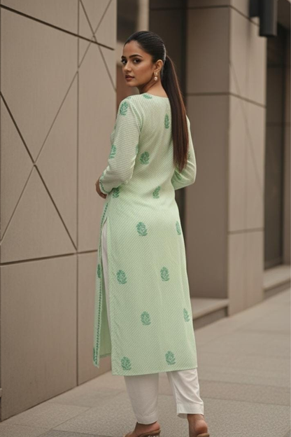 Lehariya Chikan Kurti