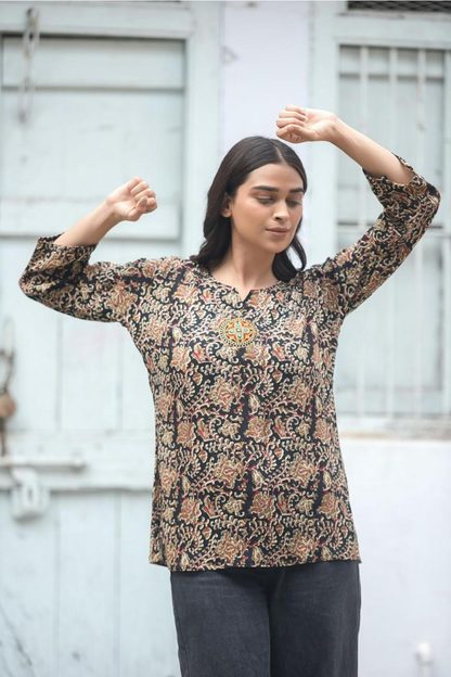 Crush Short Top