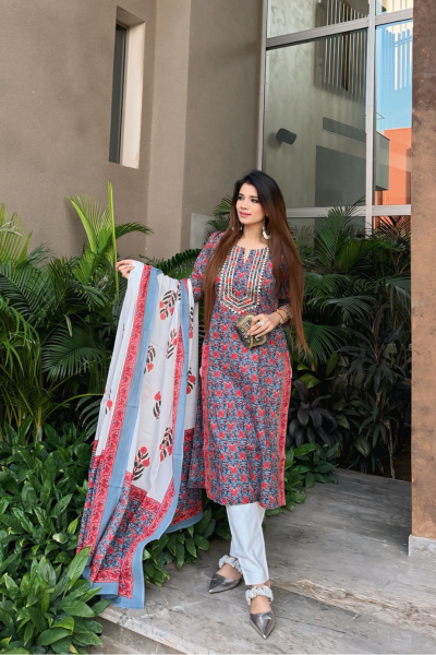 Wildflower Whimsy Kurta Dupatta Plazo Set