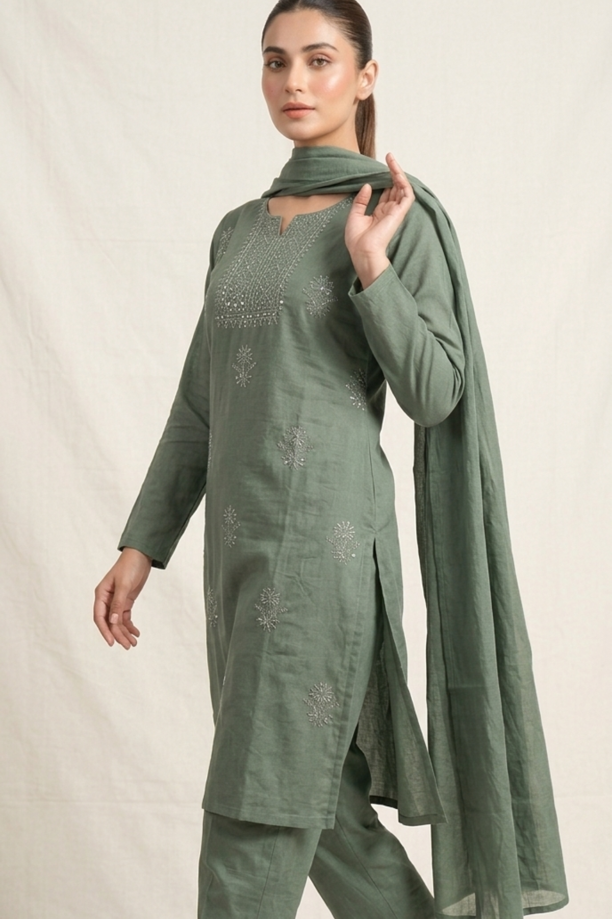 Adah Kurta Dupatta Set (3 pc)