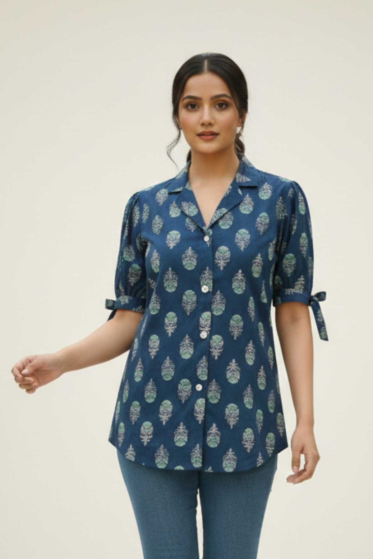 Short Top With Puff Sleeves