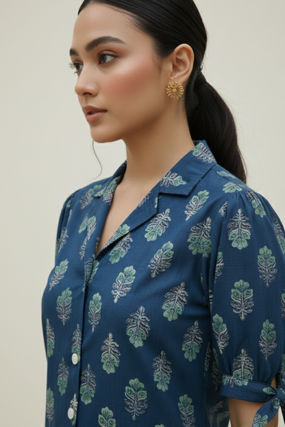 Short Top With Puff Sleeves