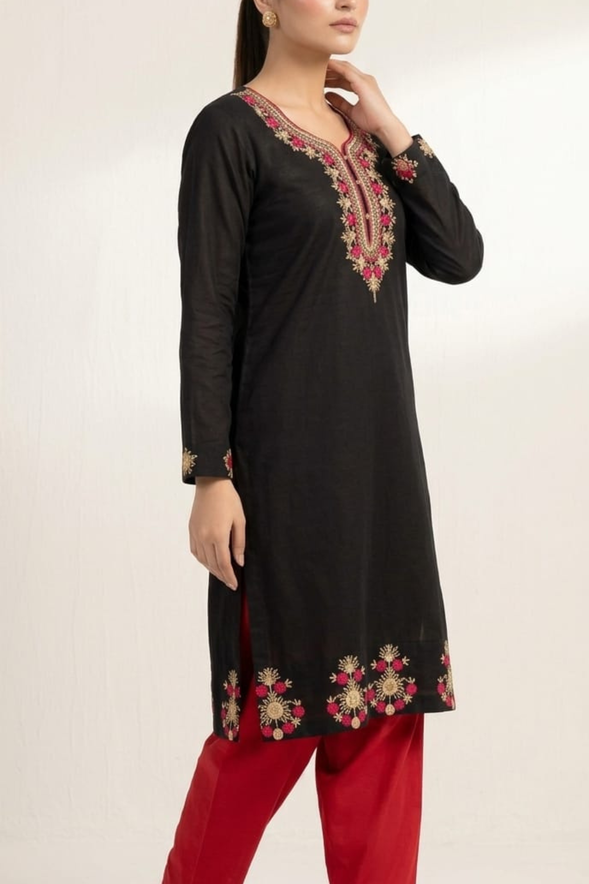 Embroidered Muslin Long Kurti