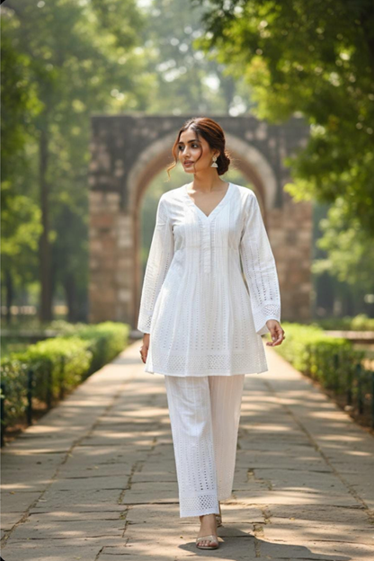 Schiffli Swirls Cord Set