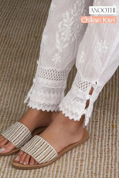 chikankari pants